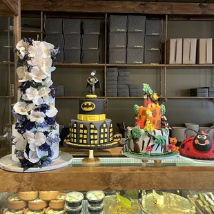 Check out these cakes!