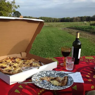 Italian sausage pizza at A to Z... great stuff, wonderful setting, we'll be back!