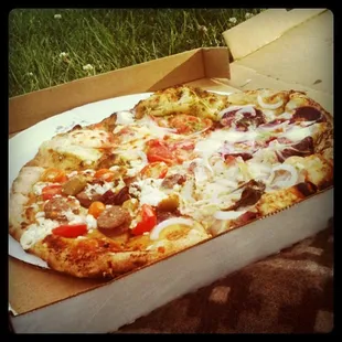 Four stations pizza (don't think they do this anymore though)