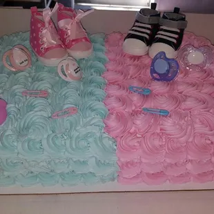 a baby shower cake