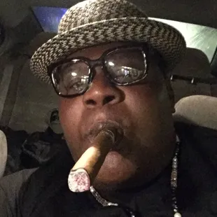 Go get yo hair did, put on best shit, ok it&apos;s Sunday, yo second best shit and come support. #iambiggweezy
