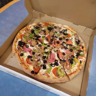 Medium Combo Pizza
