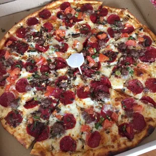 Garlic supreme pizza large