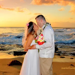 We specialize in romantic Beach Weddings on Oahu at sunset or any other time of the day!