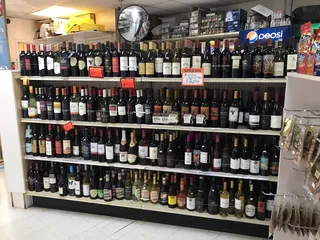 Four Points Liquor & Market