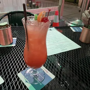 Surf rider cocktail   IG: @fooddeclassified