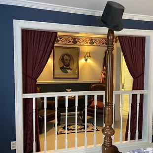 Sitting area in the Lincoln Suite