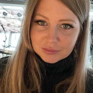 Danielle R.