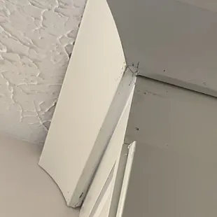 Beat up crown moulding.