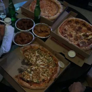 food, pizza