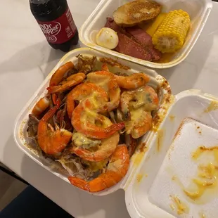Half blue crab half shrimp combo