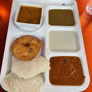 Idli (1), Vada (1)