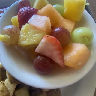 Fresh Seasonal Fruit Cup