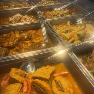 Available protein / veggie options