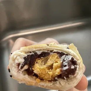 Red bean and yolk bun