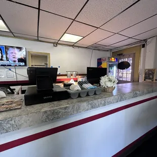 sushi and sashimi, interior