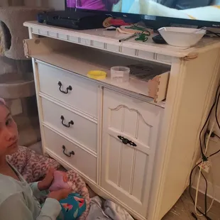 The movers broke my daughters Pottery Barn dresser by attempting to carry it by the top drawer. No wrap.