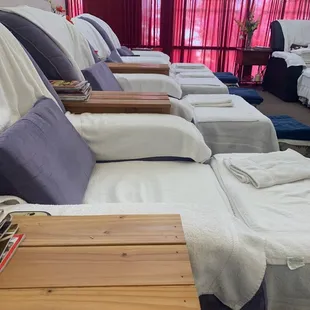 Seats where they sit you for the foot massage.