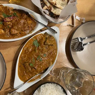 Chicken Chettinadu and Kathirikai (Egg plant) Kulambu