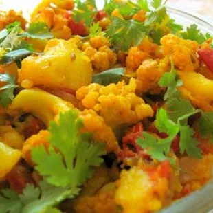 Aloo Gobhi ( Cauliflower with Potato)