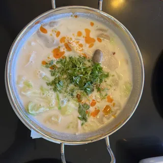 ( POT) TOM KHA SOUP