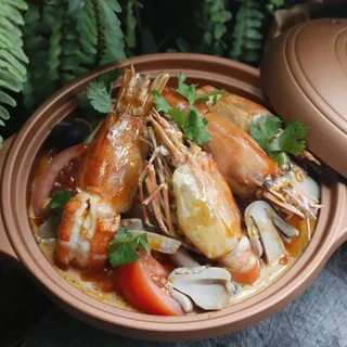 AROMATIC TOM YUM GOONG