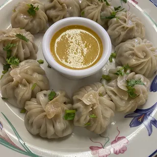 Jhol Momo (Chicken-8pcs)