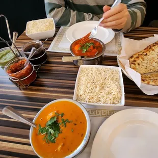 entrees with naan and rice