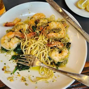 Shrimp Scampi--it is their special.