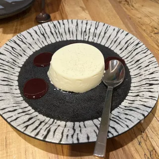 Vanilla Bean Panna Cotta