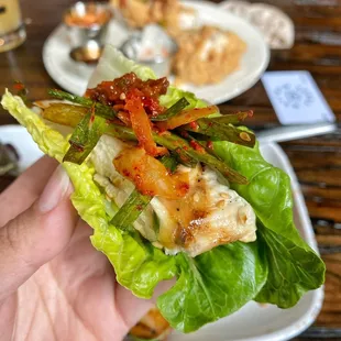 Yummy Chicken Ssam IG: @bettyeatsthecity