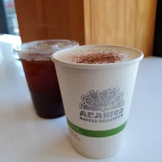 Cafe con Coco y Choco