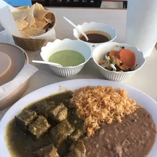 Wednesday lunch special. Costillas en salsa verde