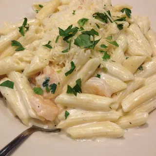 Seafood Alfredo*