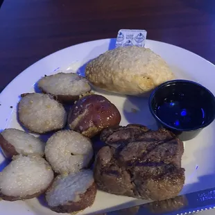 $16 Filet Mignon.... Yes! $16!