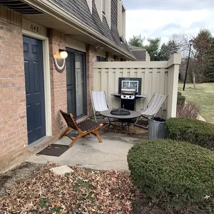 My cozy home sweet home, praise god! Thanks y&apos;all I lov ya my Naighbors! Welcome home.