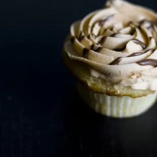 caramel cupcake