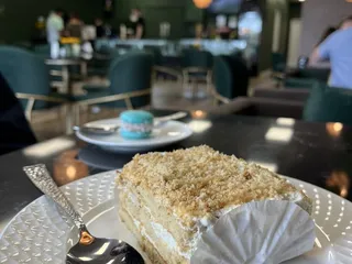 Krem Bakery & Cafe
