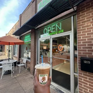 Oatmilk Caramel Macchiato