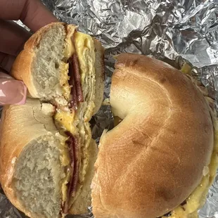 Turkey bacon egg &amp; cheese bagel