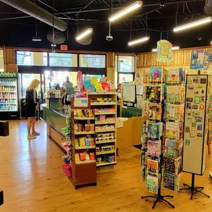 Aug 2021: Facing the checkout area. Pic 18 of 27
