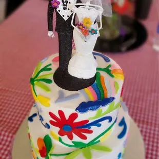 I loved our luscious lemon wedding cake!