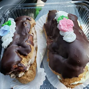 Eclairs