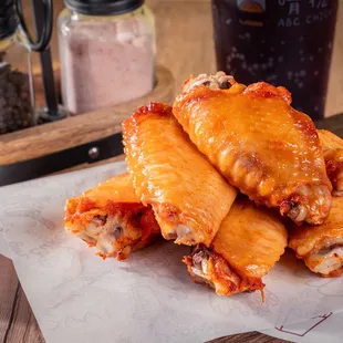 chicken wings and fried chicken, poultry, food, bbq wings, fried chicken, chicken wings, fried chicken wings, bbq chicken, chicken