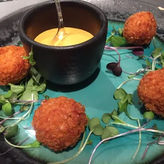 Gooey Spicy Ham and Cheese Fritters