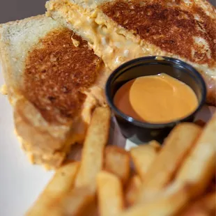 Buffalo Chicken Grilled Cheese Sandwich