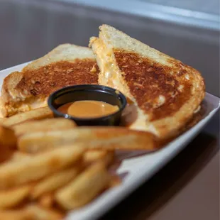 Buffalo Chicken Grilled Cheese Sandwich
