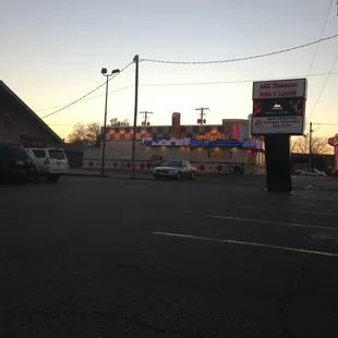 the outside of a restaurant