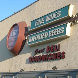 a sign for fine wines