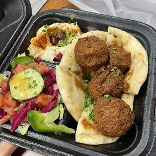 Falafel platter